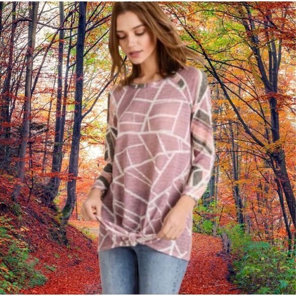 First Love lightweight sweater - Picture 2 of 9